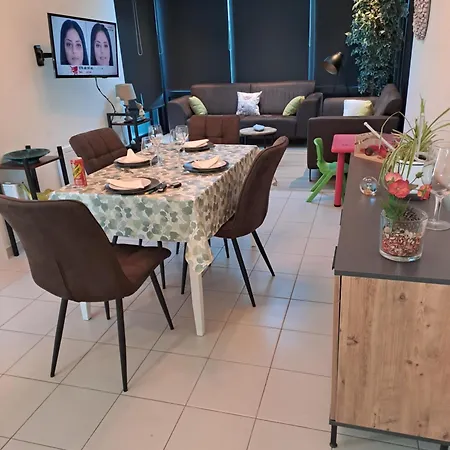 펜션 Maison De ;vakantiehuisje